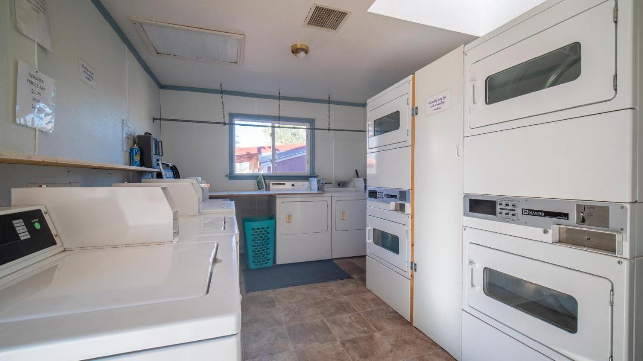 Hotel Ok Rv Park Glamping Tipi Ok55 Moab Exterior foto